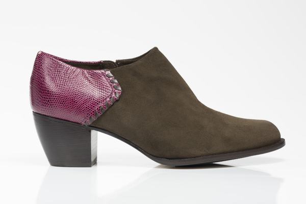 5yMedio Ignacia - Ebony/Bordeaux 5yMedio Ignacia - Ebony/Bordeaux