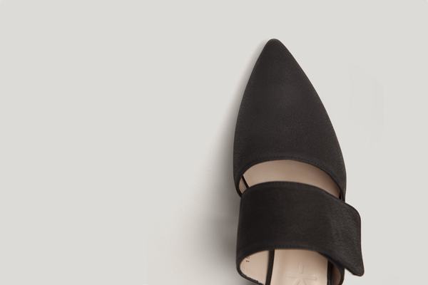5yMedio Loren - Black 5yMedio Loren - Black