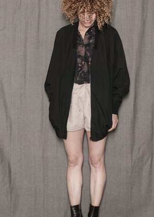Berenik Wide Sleeves Rayon Short Blouse - Black/Rust Berenik Wide Sleeves Rayon Short Blouse - Black/Rust