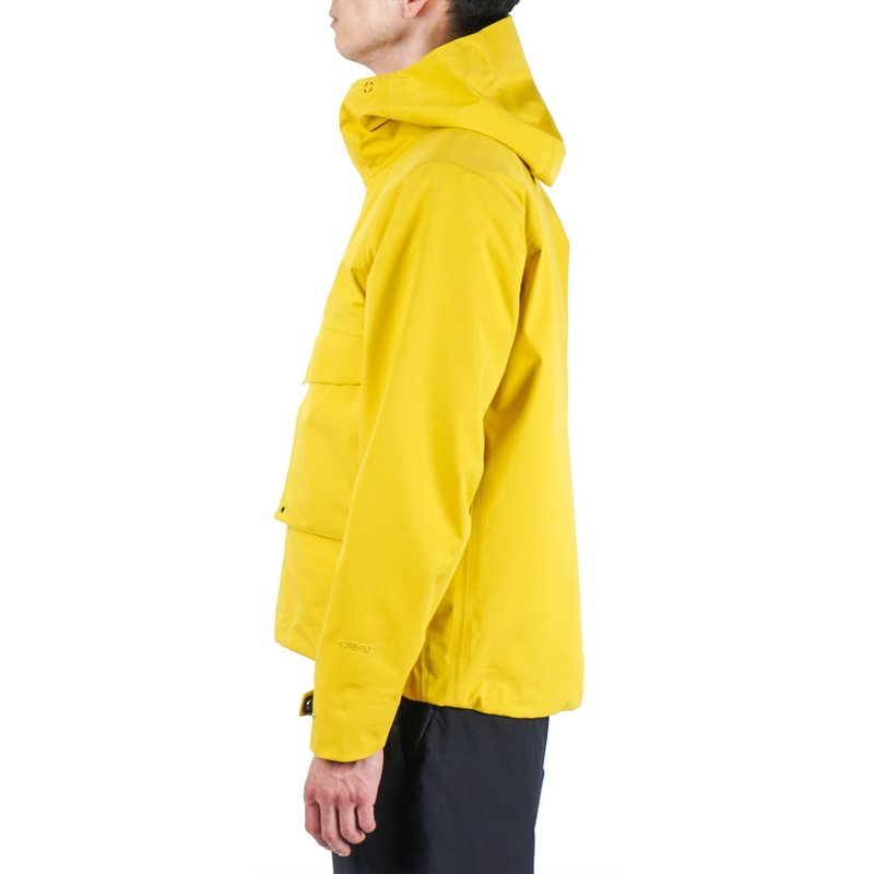 新品　Goldwin GORE-TEX Mountain Jacket (M　Ⓗ Goldwin Goretex Mountain Jacket - Cardinal Red | Garmentory