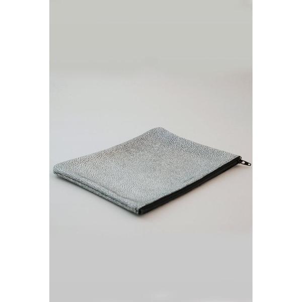 Tracey Tanner Large Flat Pouch - Black Stingray Tracey Tanner Large Flat Pouch - Black Stingray