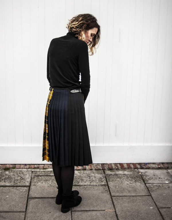 Le Kilt Mixed Tartan Kilt - Yellow/Navy/Black Le Kilt Mixed Tartan Kilt - Yellow/Navy/Black