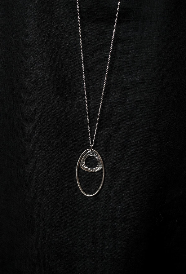 Vintage Oval Triangle Pendant Necklace - Sterling Silver Vintage Oval Triangle Pendant Necklace - Sterling Silver
