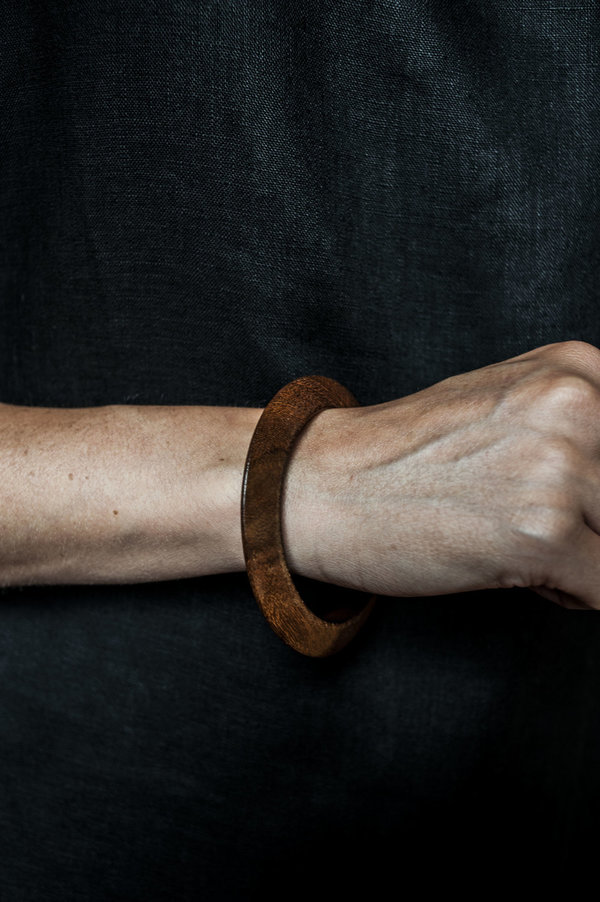 Vintage Wooden circular bangle Vintage Wooden circular bangle