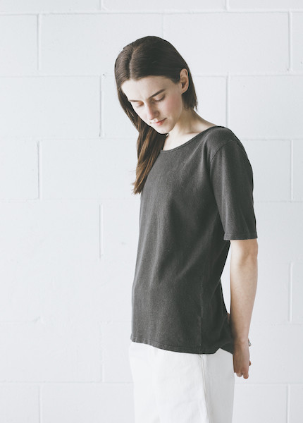 Black Crane - Back Seam Short Sleeve in Charcoal Black Crane - Back Seam Short Sleeve in Charcoal