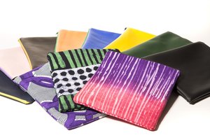 Fashion Rising Collection Vegan Leather Hand-Batik Medium Carry All - Black/Green Aggie Print Fashion Rising Collection Vegan Leather Hand-Batik Medium Carry All - Black/Green Aggie Print