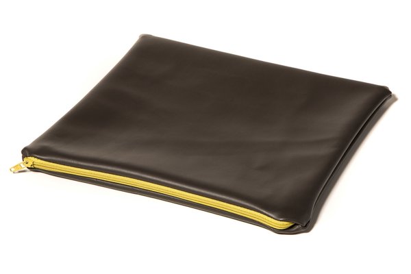 Fashion Rising Collection Vegan Leather Hand Batik Medium Carry All - Brown/Yellow Teany Print Fashion Rising Collection Vegan Leather Hand Batik Medium Carry All - Brown/Yellow Teany Print