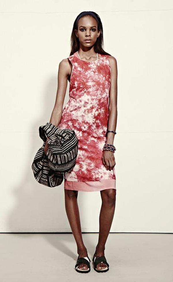 Studio One Eighty Nine Cotton Hand-Batik T-Strap Dress - Pink/Splash Print Studio One Eighty Nine Cotton Hand-Batik T-Strap Dress - Pink/Splash Print
