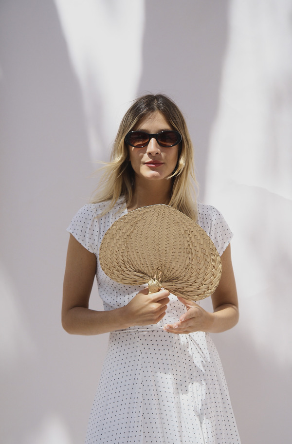 KOMONO Alina Oval Sunglasses - Black Tortoise KOMONO Alina Oval Sunglasses - Black Tortoise