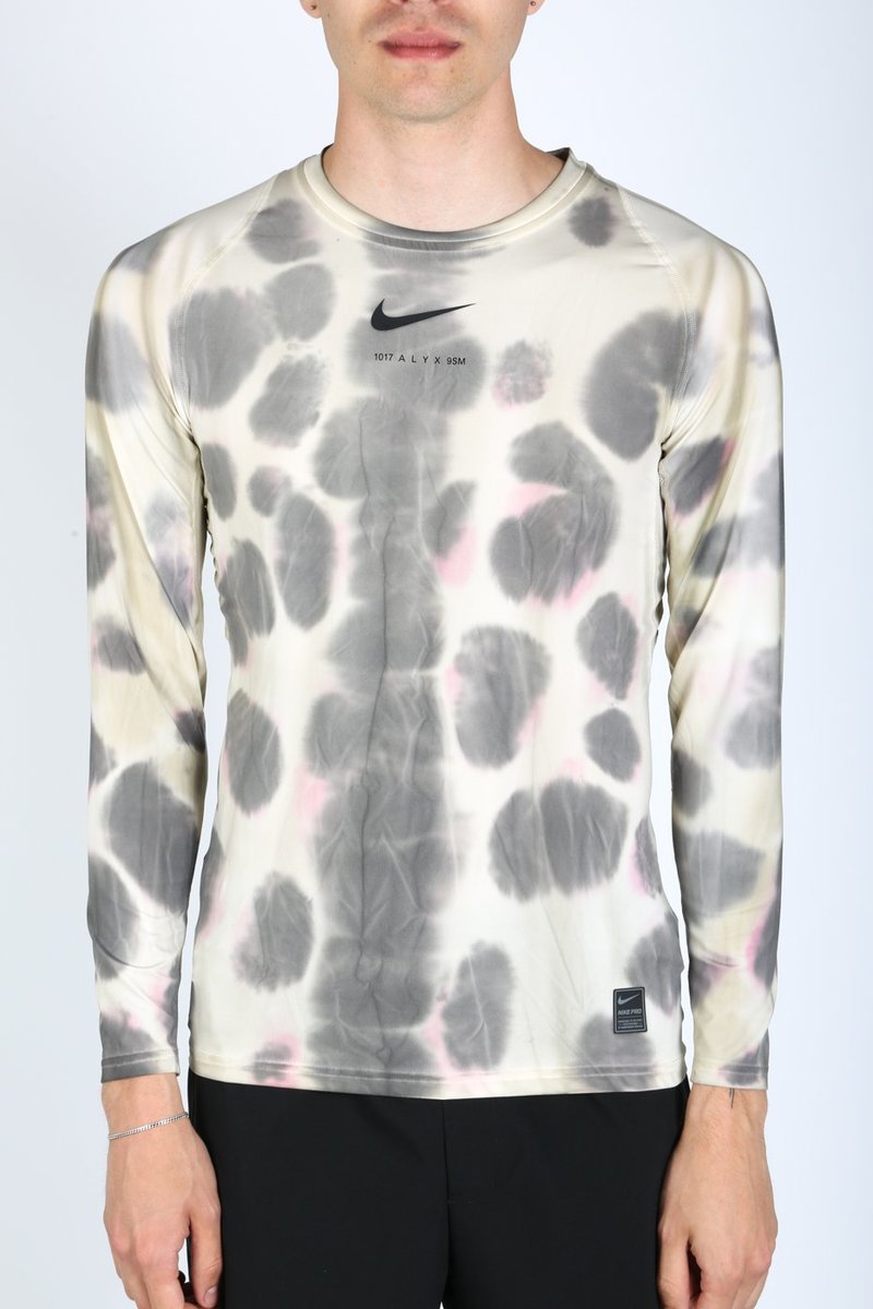 alyx Alyx ロングスリーブ T 転写 ロンT 1017 Alyx x Nike Transfer Longsleeve | Garmentory