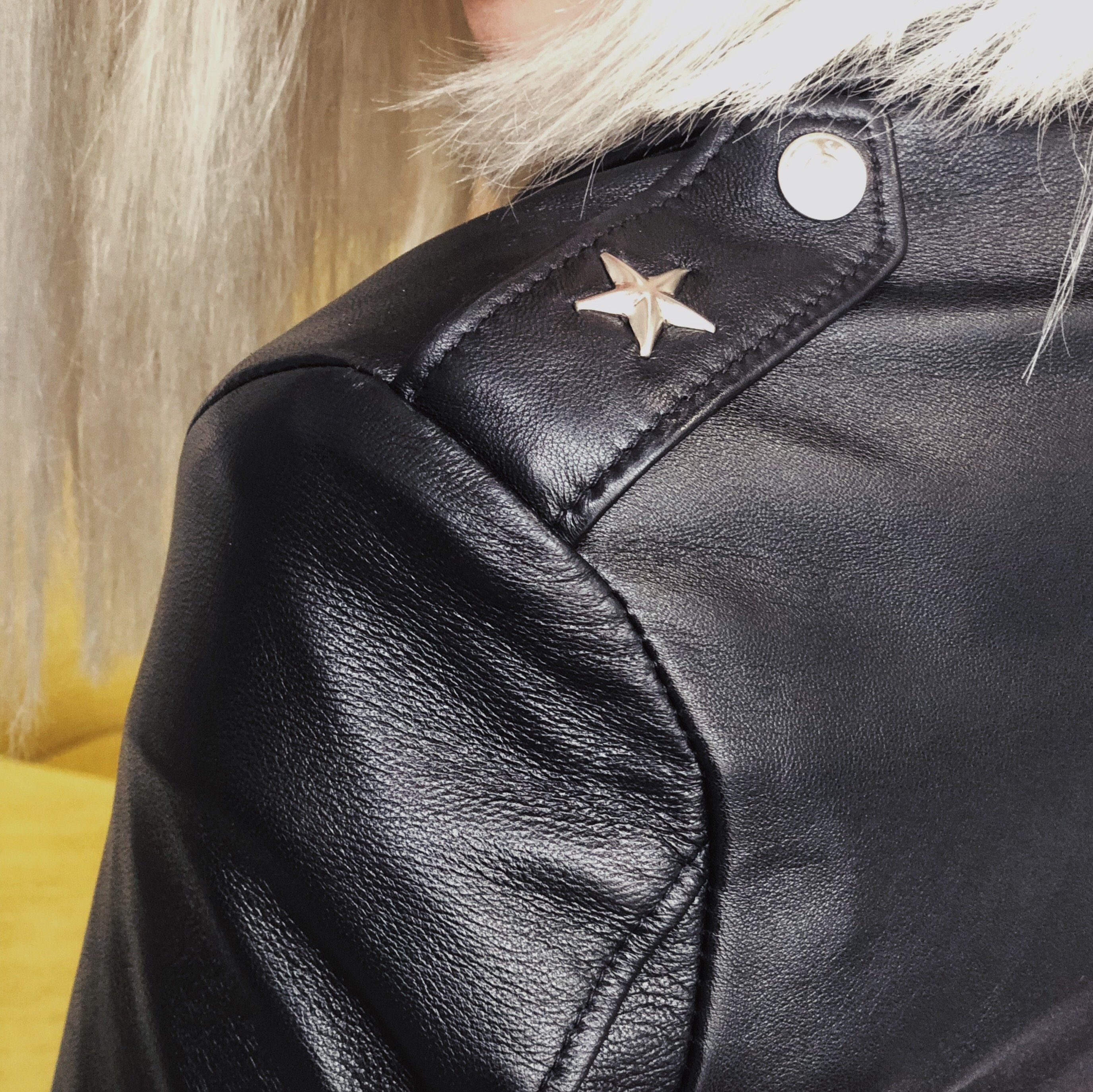 pyazi colour ka suit