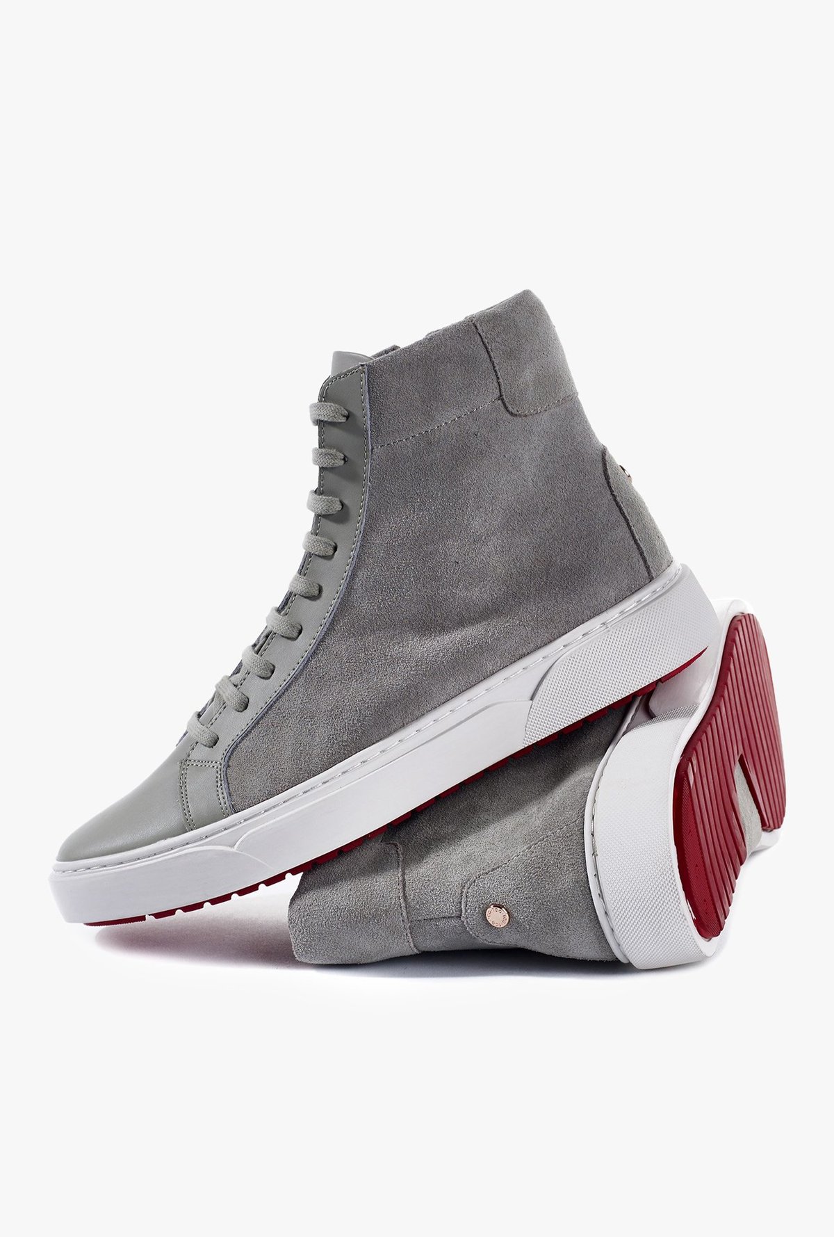 TCG Black Porter Sneaker Leather Ash Grey High Top Sneaker Men\'s EUC Size 40 Converse Chuck Taylor All Star 70 High Top Lunar Eclipse  main image 2