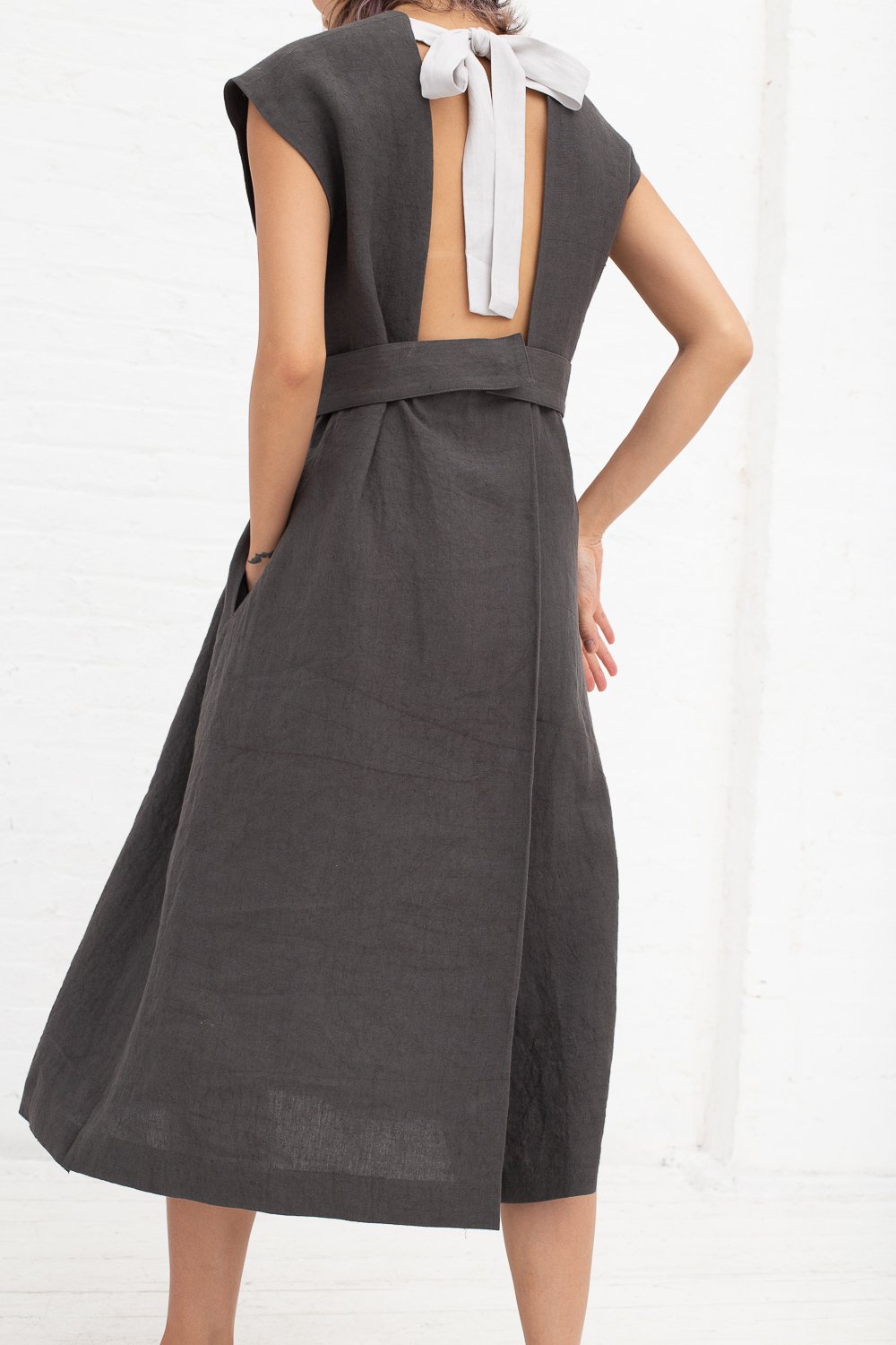 linen backless dress