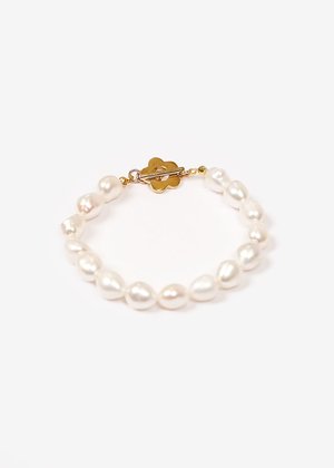 Wolf Circus Lola Pearl Bracelet Wolf Circus Lola Pearl Bracelet