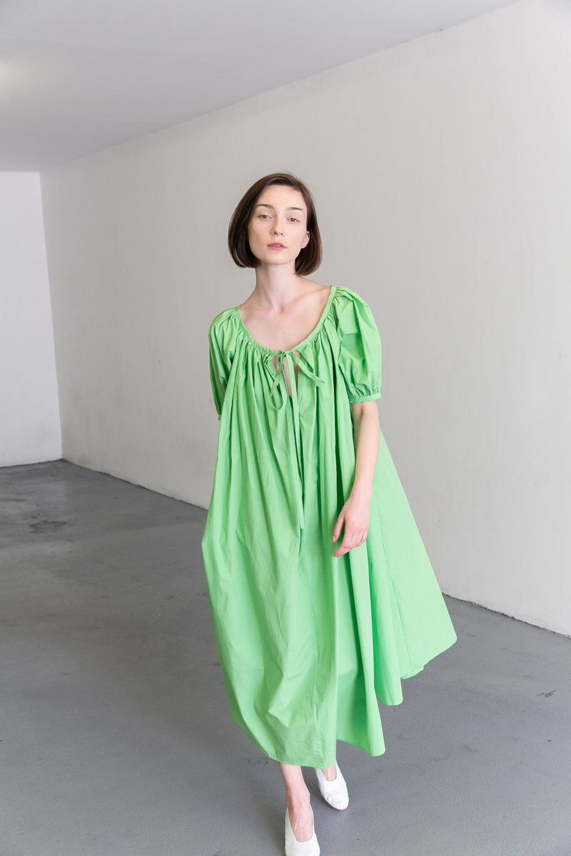 SAYAKA DAVIS Tucked Cocoon Dress ダークネイビー Tucked Cocoon Dress in Eggplant – SAYAKA DAVIS NEW YORK
