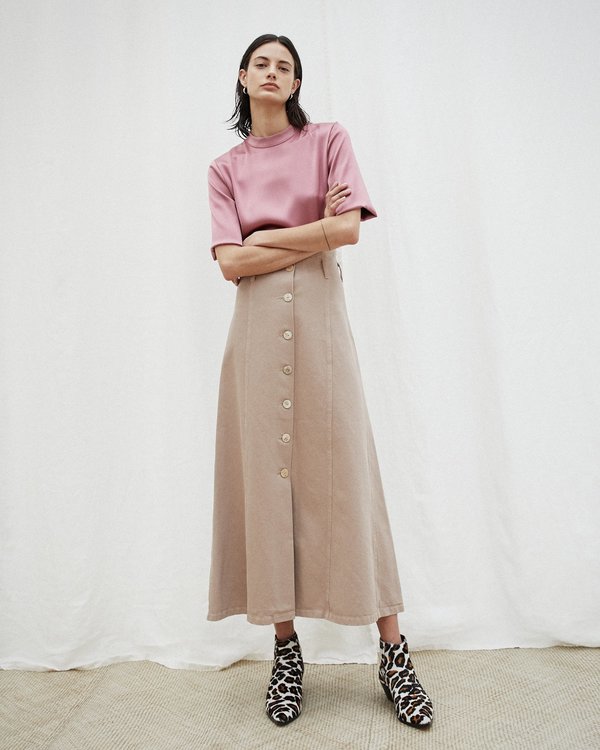 Nanushka KADEN Satin tee - Rose Nanushka KADEN Satin tee - Rose
