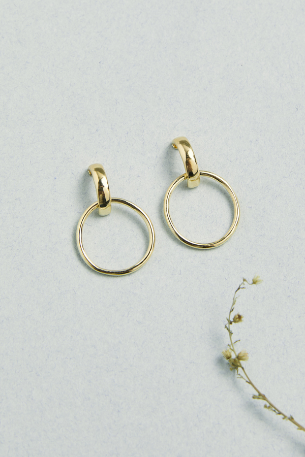 Quill Double Hoop Ear Knocker - Gold Quill Double Hoop Ear Knocker - Gold
