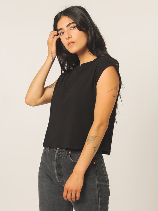 Calder Blake Kate Tee - Black Calder Blake Kate Tee - Black