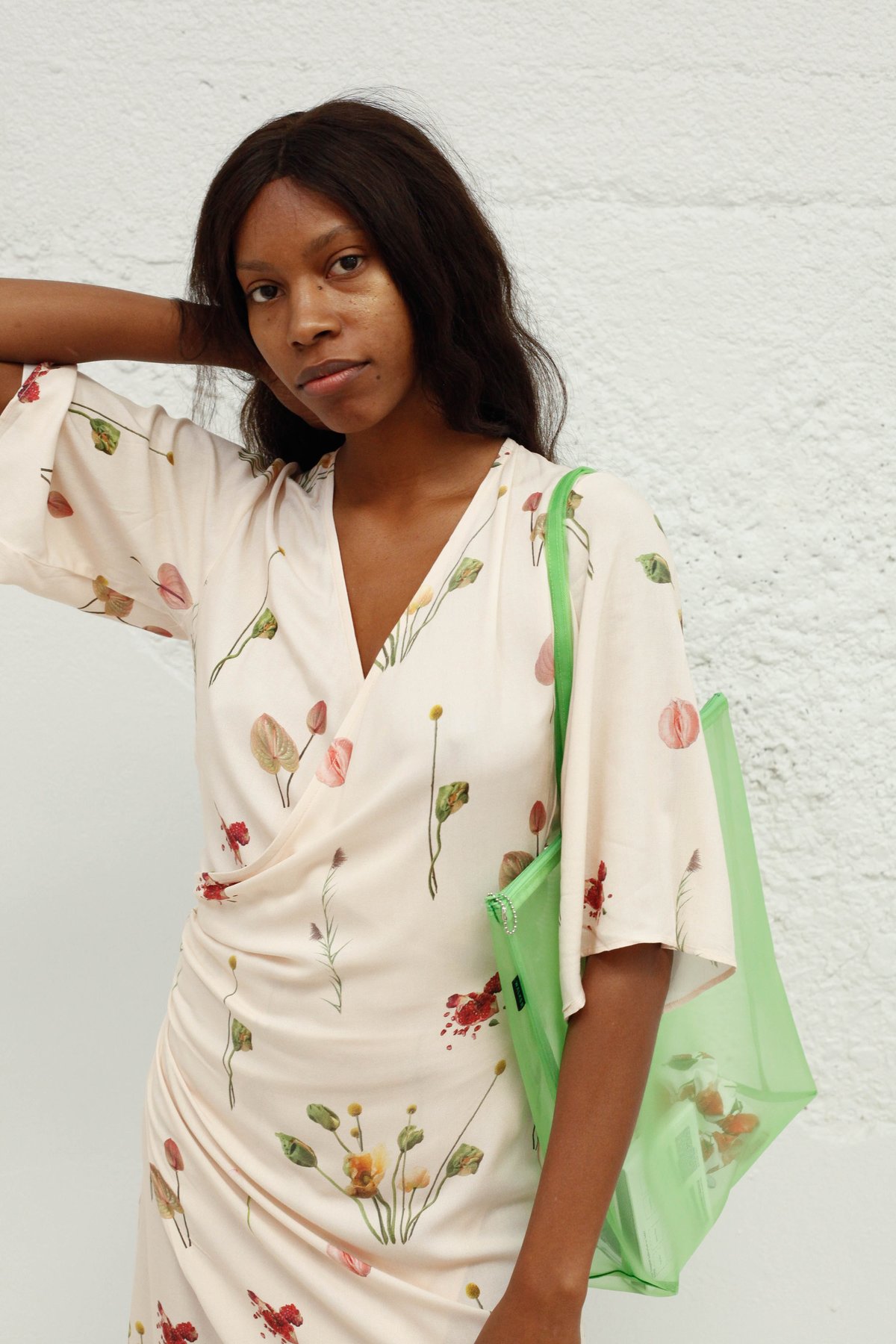 virgos lounge green dress Dear Diary Pintuck Pleat Detail Fluted Hem Dress Floral Print Green– Selfie  Leslie main image 0