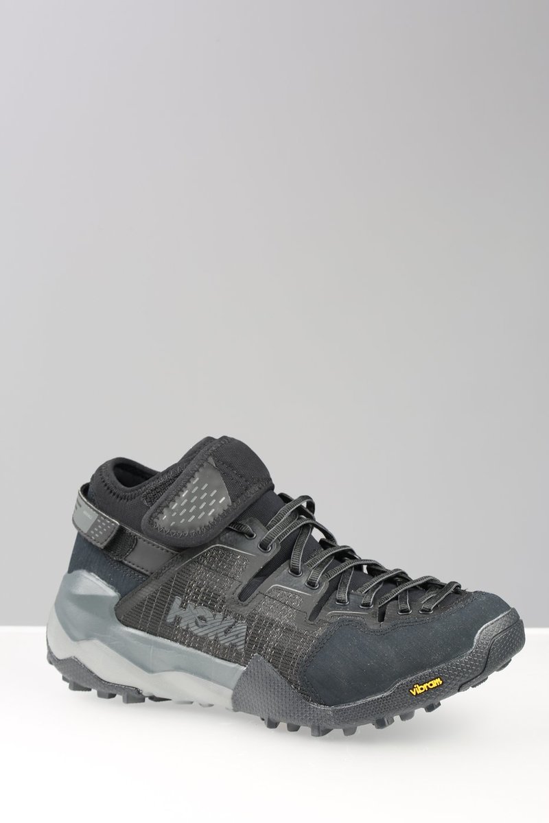 Hoka One One Sky Arkali Sneakers Black Garmentory