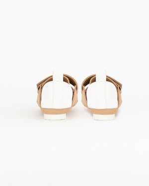 United Nude Lilt Pump Flats - Beige United Nude Lilt Pump Flats - Beige