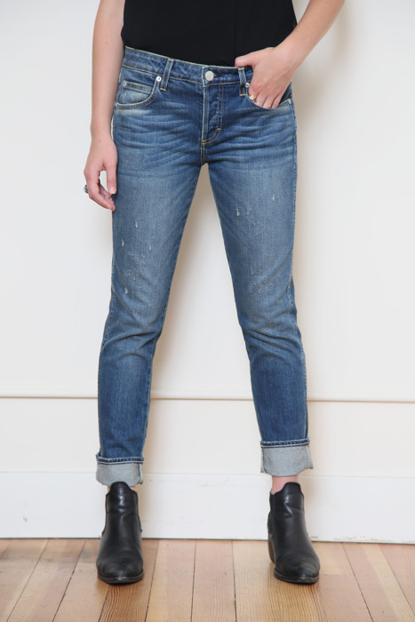 amo tomboy denim in dive bar amo tomboy denim in dive bar