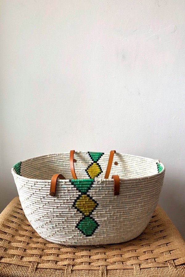 Prism Boutique Vintage Diamond Basket White Garmentory