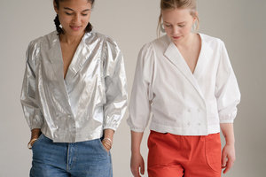Don't Worry BabyParrot Top - Off White Don't Worry BabyParrot Top - Off White