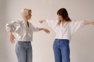 Don't Worry BabyParrot Top - Off White Don't Worry BabyParrot Top - Off White