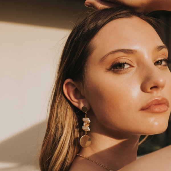 Mod + Jo Peyton Pearl Statement Earrings - Gold Mod + Jo Peyton Pearl Statement Earrings - Gold