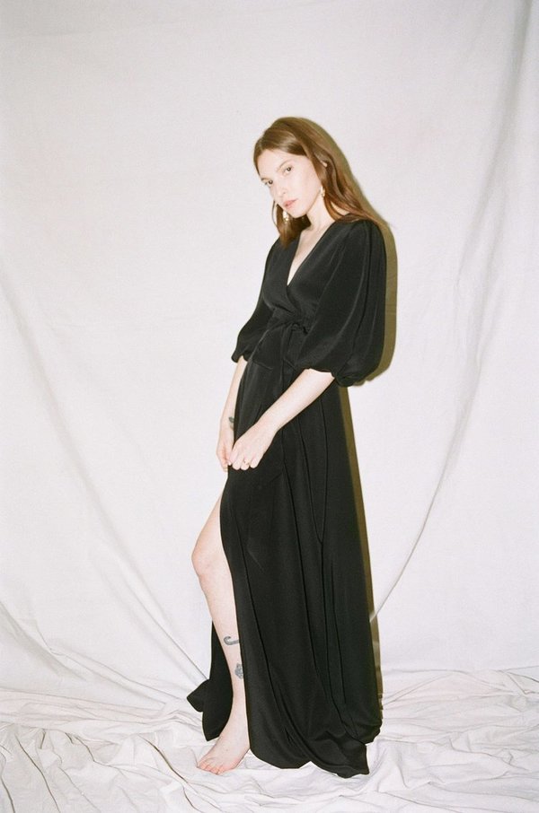 Kamperett LORETTA SILK WRAP DRESS - BLACK Kamperett LORETTA SILK WRAP DRESS - BLACK