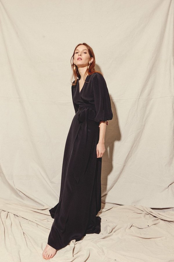 Kamperett LORETTA SILK WRAP DRESS - BLACK Kamperett LORETTA SILK WRAP DRESS - BLACK