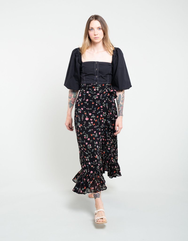 スカート [YEGG] Dot layered wrap skirt - black Wrap Skirt - Black Fable | Stylish, Designer Camera Bags for