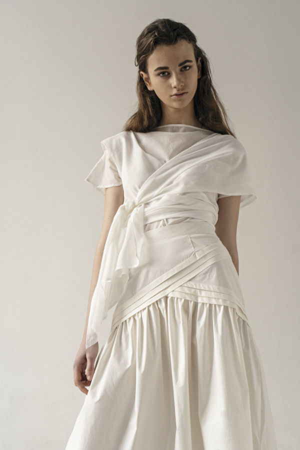 K M by L A N G E WEIGHTLESS WRAP SILKY BLOUSE - CREAM
