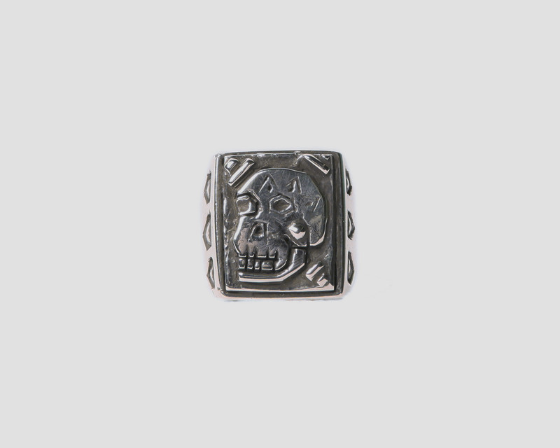 Lacar Skull Ring