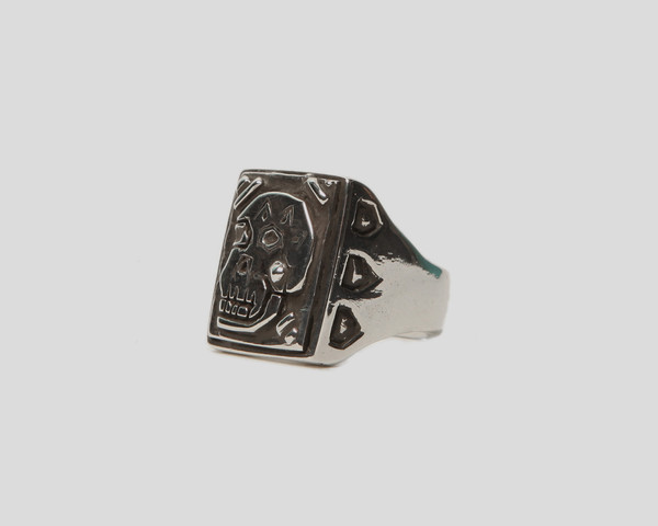 Lacar Skull Ring