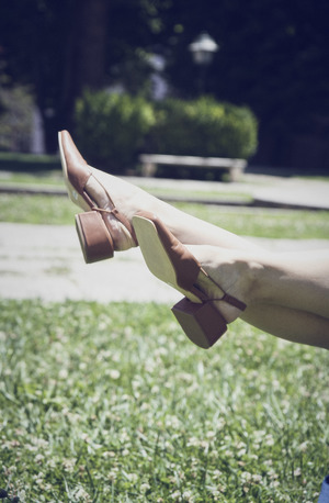 About Arianne Estela Cuero Slingback Sandal - brown About Arianne Estela Cuero Slingback Sandal - brown