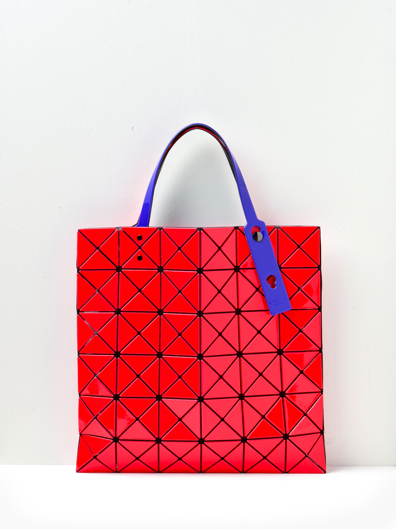 バッグ BAO BAO ISSEY MIYAKE LUCENT GLOSS Bao Bao Lucent Gloss Geometric Tote Bag in Gray Curated at