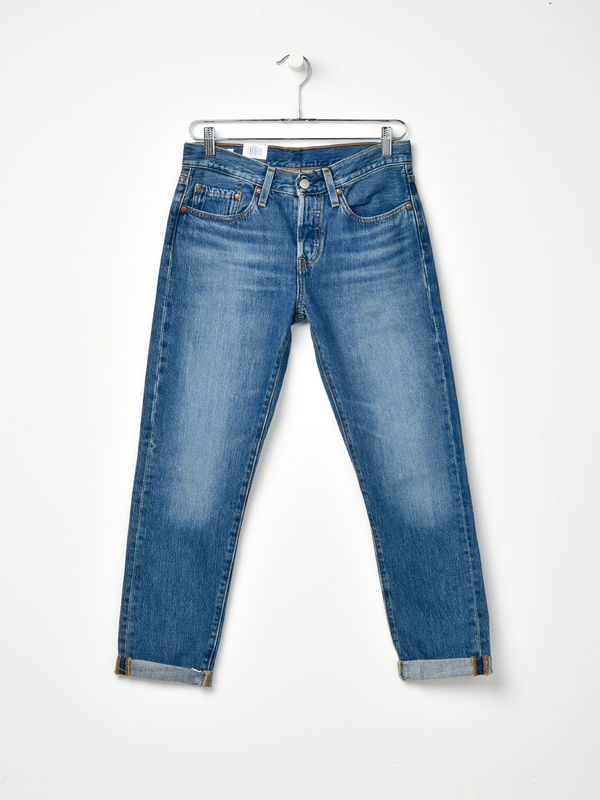 levi 501 taper