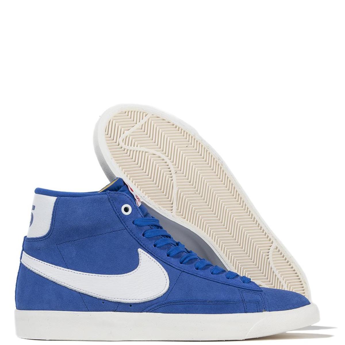 Nike x Stranger Things Blazer Mid OG QS / Blue | Garmentory