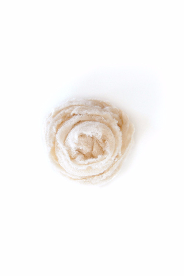 Scarf Shop Wool Cloud Scarf / Pale Peach
