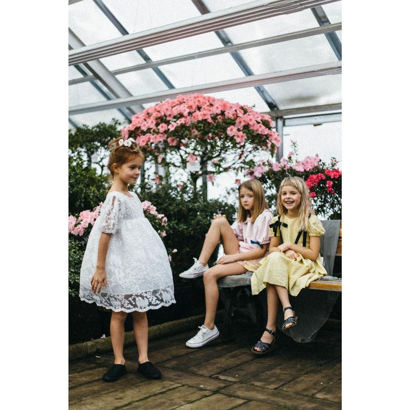 kids paade mode embroidered dress - pearl | Garmentory