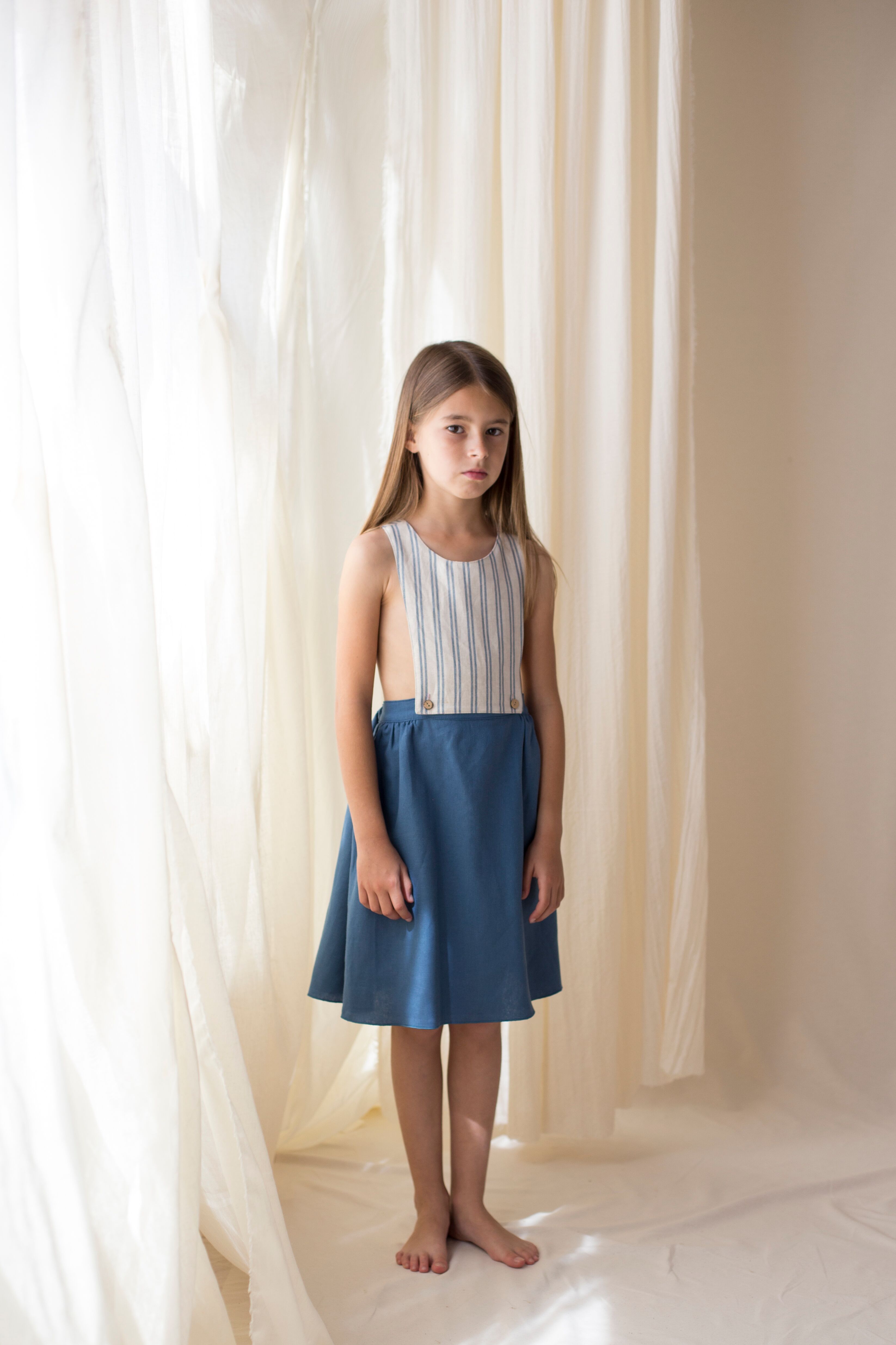 kids popelin removable and reversible bib dress - blue
