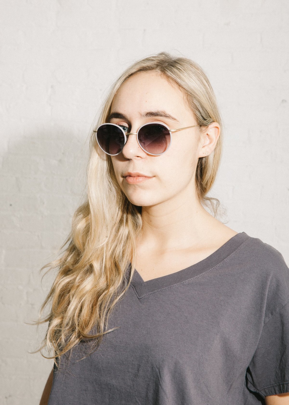 Eva Masaki Taea Sunglasses - Grey | Garmentory display picture 3