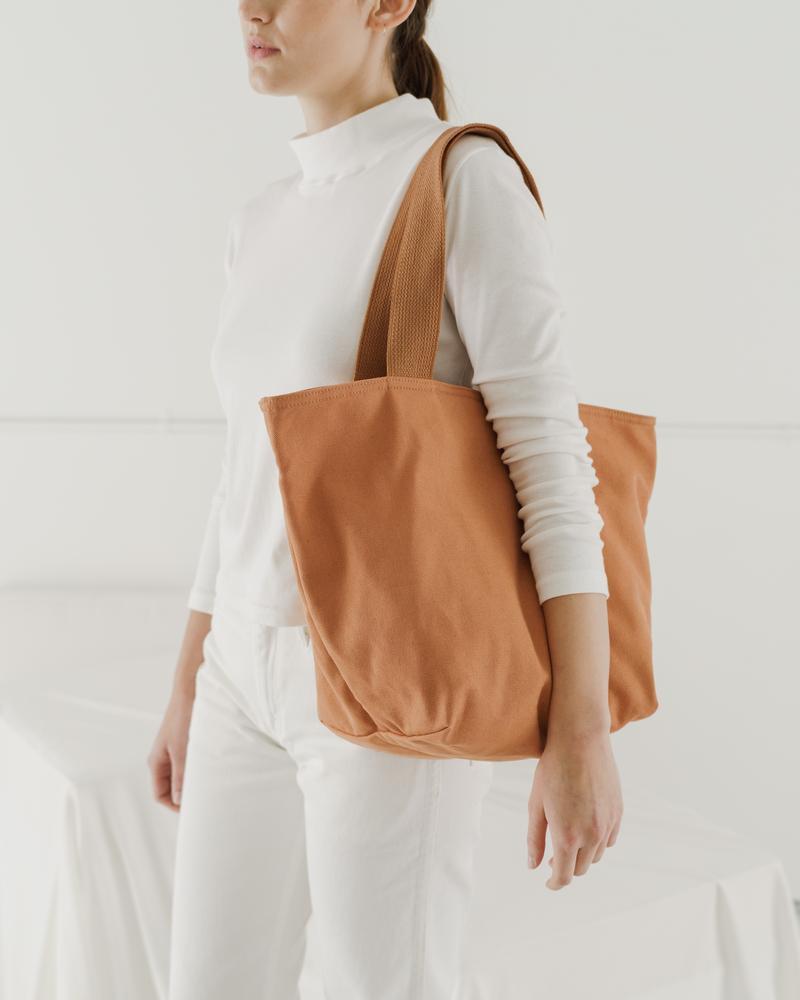 BAGGU canvas zip tote pecan Garmentory