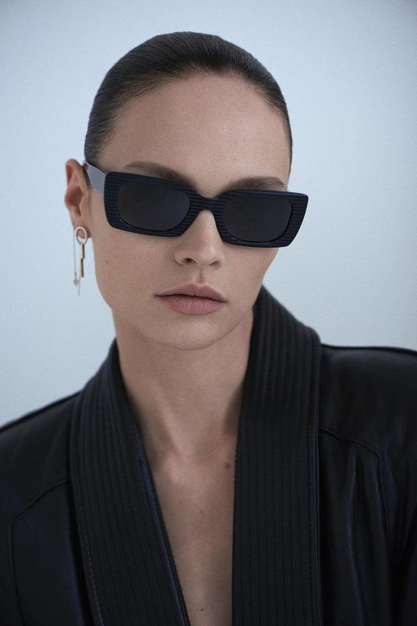 CARLA COLOUR Kenzie Sunglasses - Midnight/Mystery CARLA COLOUR Kenzie Sunglasses - Midnight/Mystery