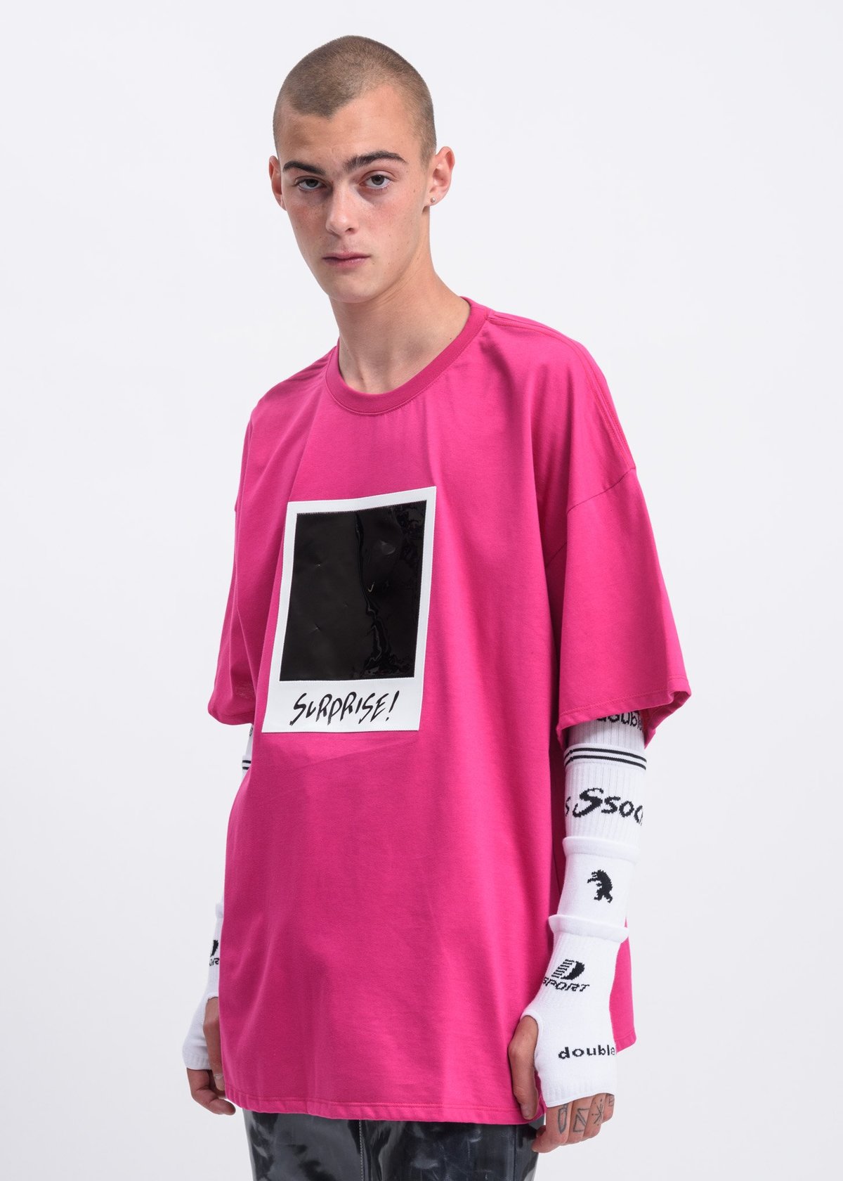 l*e様 【新品】doublet／POLAROID FILM T-SHIRT／X Doublet Polaroid Film T-Shirt - Pink | Garmentory
