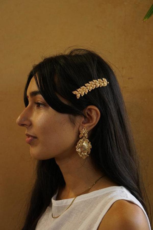 BEFORE MARCH Sona hairclip - Gold BEFORE MARCH Sona hairclip - Gold