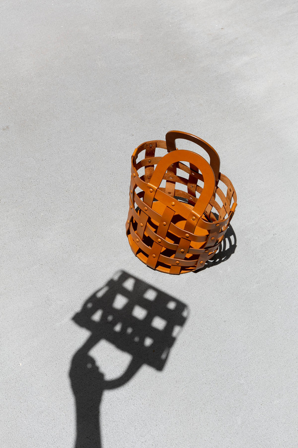 BUILDING BLOCK SMALL WOVEN BASKET - CHESTNUT BUILDING BLOCK SMALL WOVEN BASKET - CHESTNUT