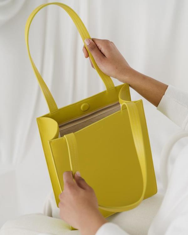 Baggu Medium Leather Retail Tote Citron